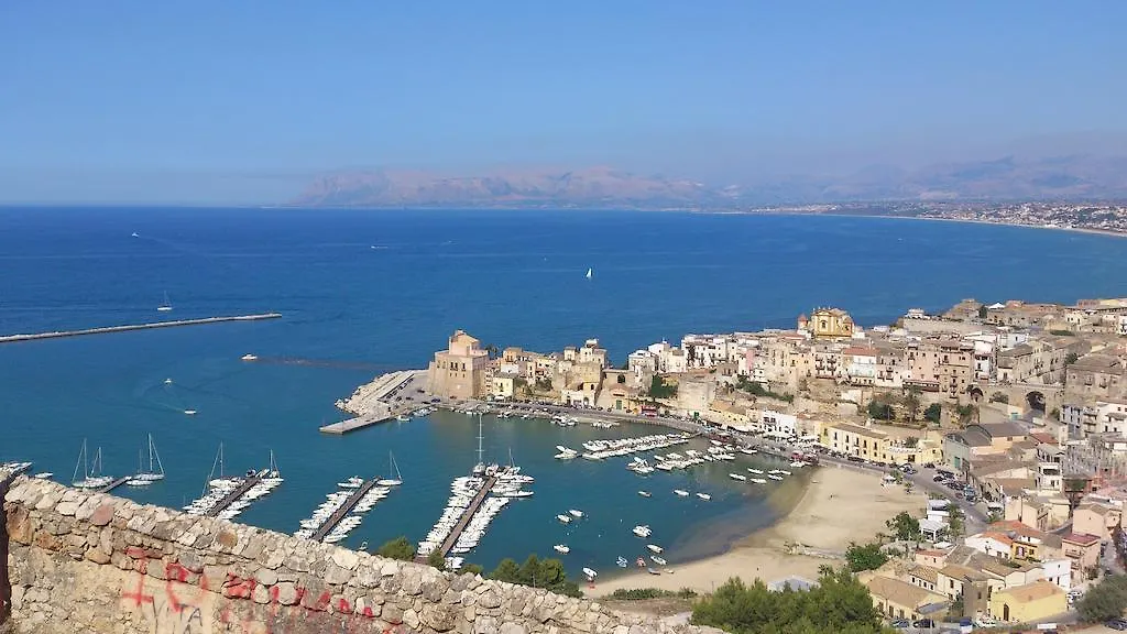 Aziyz Camere Castellammare del Golfo 3*,  Italy