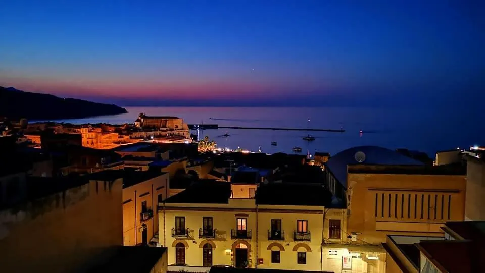 Aziyz Camere location